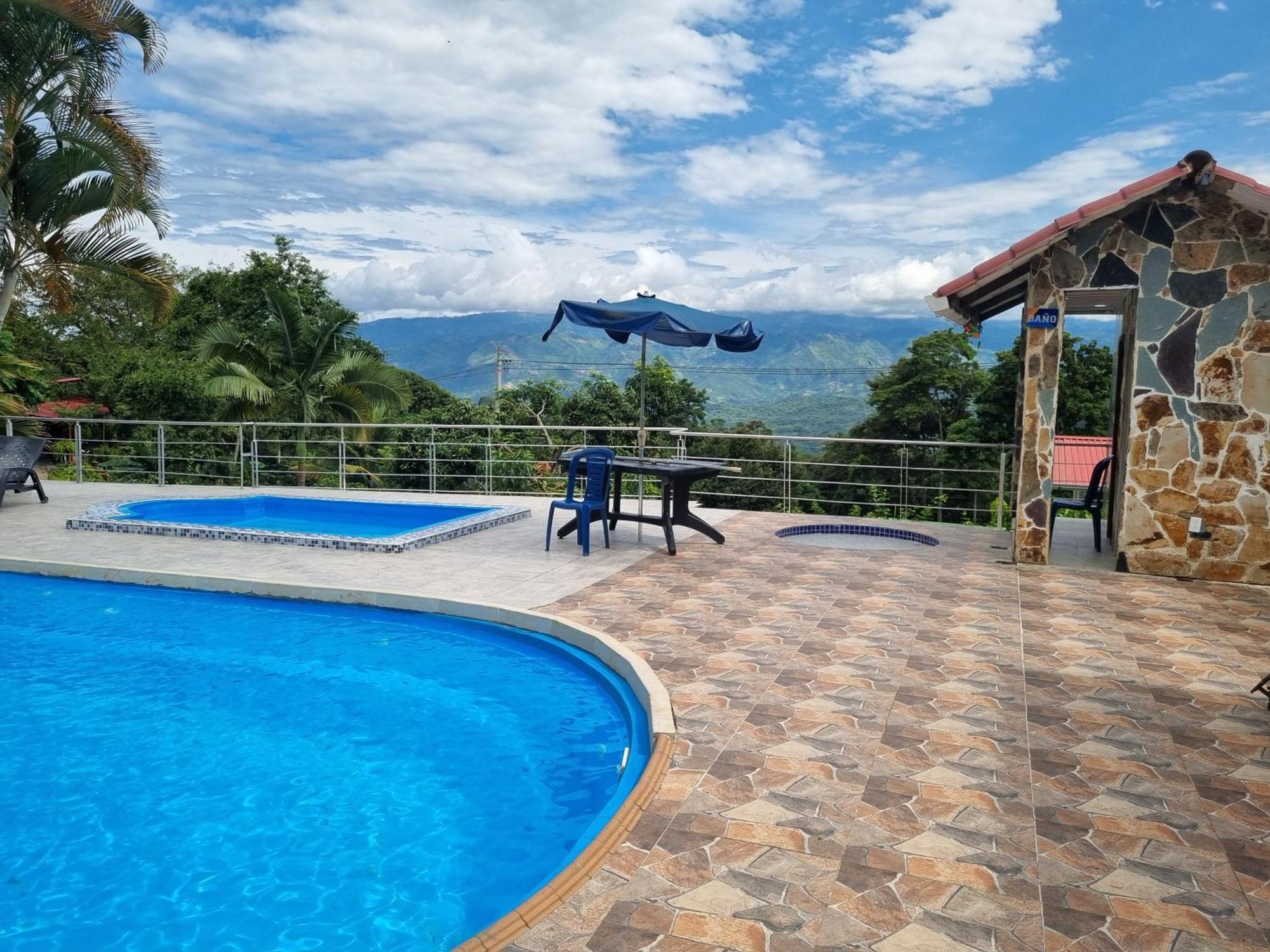 Hermosa Finca Villa Cadamaris La Mesa  Exterior photo